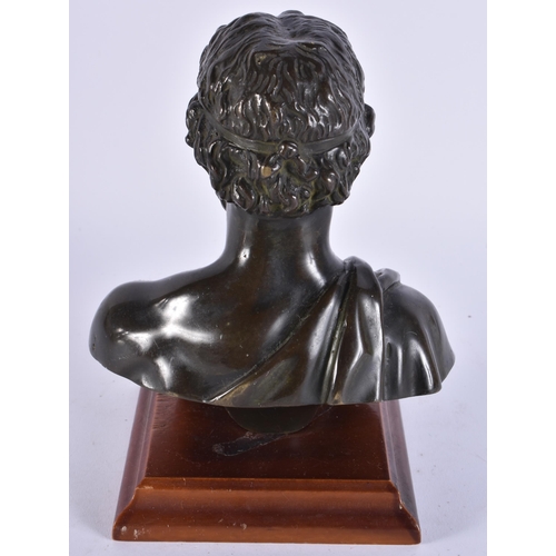 1968 - A 19TH CENTURY EUROPEAN GRAND TOUR BRONZE FIGURE OF A MALE. 21 cm x 12 cm.