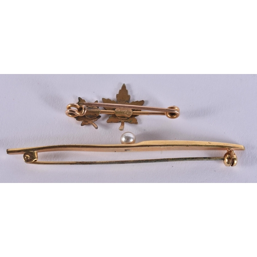 1993 - A ROLLED GOLD BROOCH together other jewellery. 9 grams. (qty)