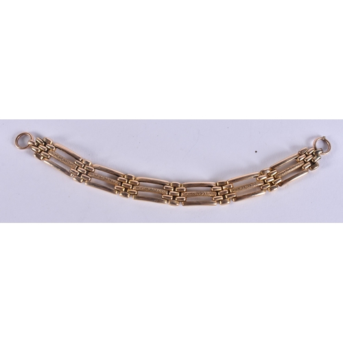 1996 - A ROLLED GOLD BRACELET. 14.4 grams. 17.5 cm wide.