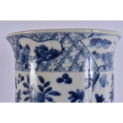 2006 - A LARGE 19TH CENTURY CHINESE BLUE AND WHITE PORCELAIN VASE Qing, painted with birds and foliage. 36 ... 