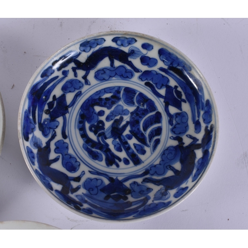 2015 - THREE 18TH CENTURY JAPANESE EDO PERIOD BLUE AND WHITE DISHES. Largest 18 cm wide. (3)
