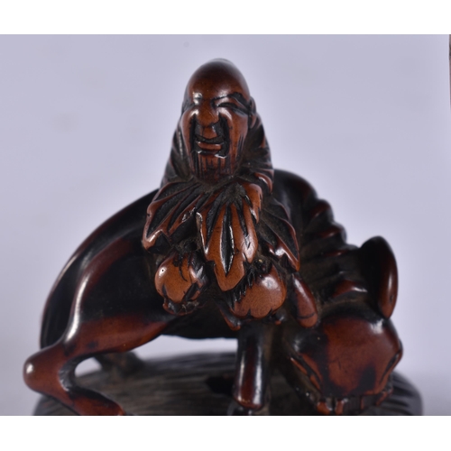 2021 - TWO 18TH CENTURY JAPANESE EDO PERIOD CARVED WOOD NETSUKES. Largest 8 cm long. (2)