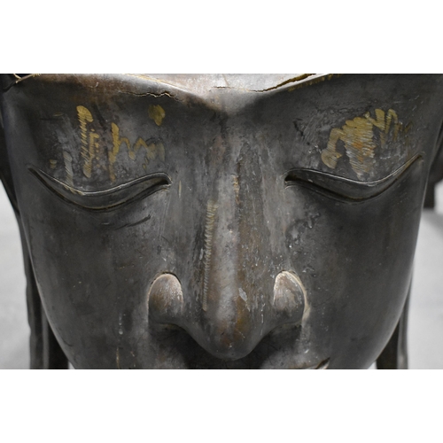 2091 - A MONUMENTAL ANTIQUE SOUTH EAST ASIAN THAI BRONZE BUDDHA HEAD. 75 cm x 37 cm x 35 cm.