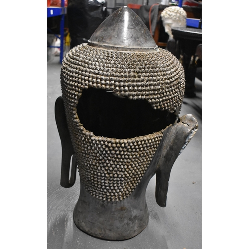 2091 - A MONUMENTAL ANTIQUE SOUTH EAST ASIAN THAI BRONZE BUDDHA HEAD. 75 cm x 37 cm x 35 cm.