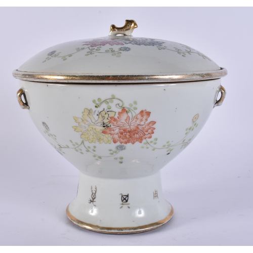 2121 - AN EARLY 20TH CENTURY CHINESE FAMILLE ROSE PORCELAIN KAMCHENG BOWL AND COVER painted with flowers. 2... 