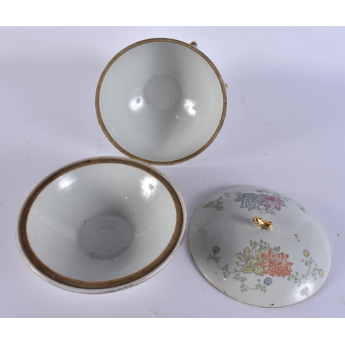 2121 - AN EARLY 20TH CENTURY CHINESE FAMILLE ROSE PORCELAIN KAMCHENG BOWL AND COVER painted with flowers. 2... 