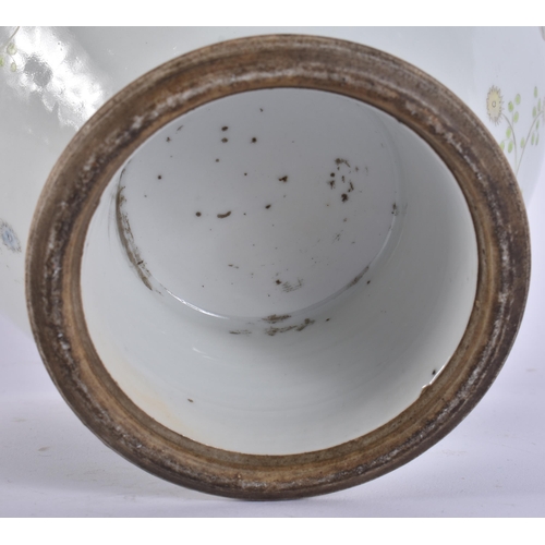 2121 - AN EARLY 20TH CENTURY CHINESE FAMILLE ROSE PORCELAIN KAMCHENG BOWL AND COVER painted with flowers. 2... 