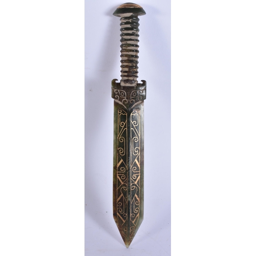 2160 - A CHINESE GOLD INLAID JADE KNIFE. 22 cm long. WE ARE UNABLE TO OFFER IN HOUSE SHIPPING ON THIS LOT