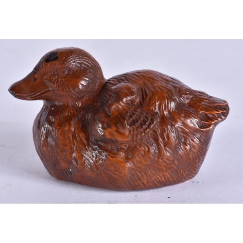 2246 - A JAPANESE WOOD DUCK. 5 cm wide.