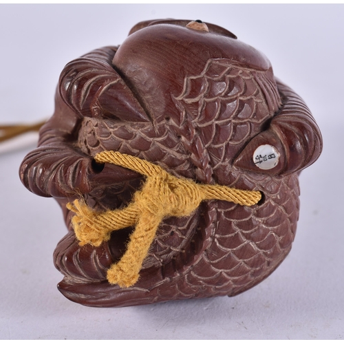 2252 - A JAPANESE WOOD INRO. 136 grams. 15 cm long.