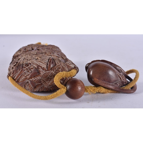 2332 - A JAPANESE WOOD INRO.67 grams. 8 cm x 5.5 cm.