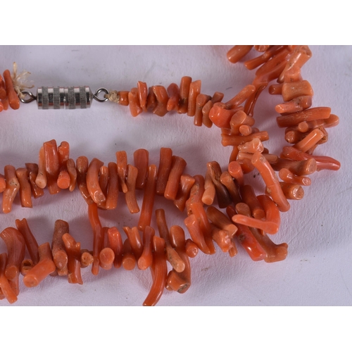 2369 - A CHINESE CORAL NECKLACE and a bracelet. 149 grams. Largest 95 cm long. (2)
