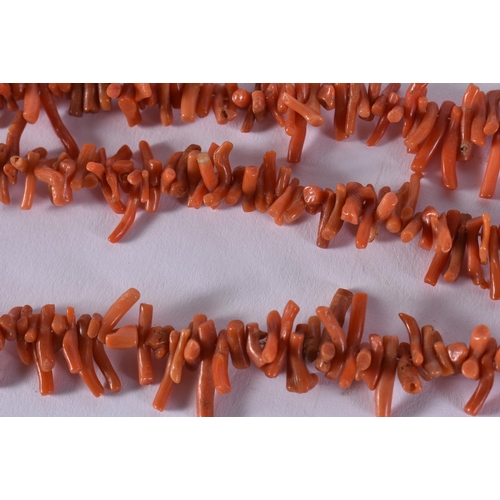 2369 - A CHINESE CORAL NECKLACE and a bracelet. 149 grams. Largest 95 cm long. (2)