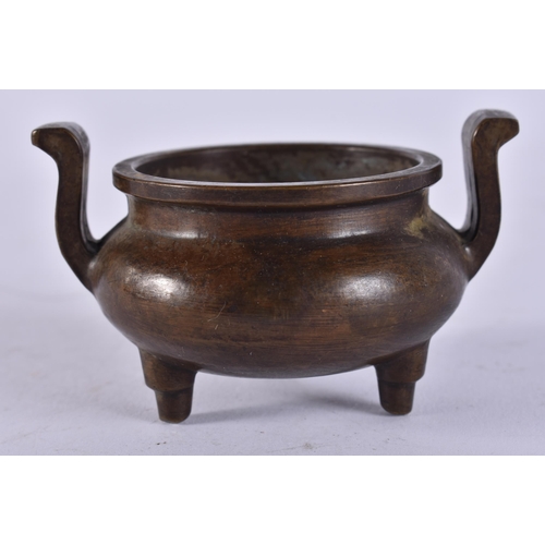 2398 - A CHINESE CENSER. 170 grams. 7.25 cm x 4.25 cm.