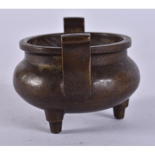 2398 - A CHINESE CENSER. 170 grams. 7.25 cm x 4.25 cm.