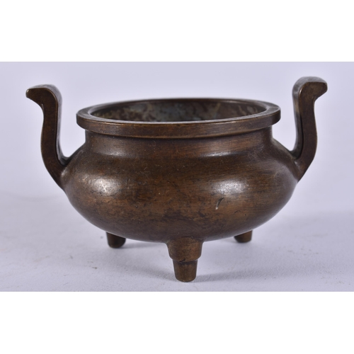 2398 - A CHINESE CENSER. 170 grams. 7.25 cm x 4.25 cm.