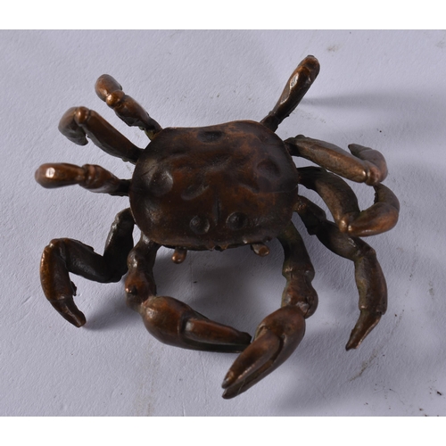 2414 - A JAPANESE BRONZE CRAB. 61 grams. 5.75 cm x 5 cm.