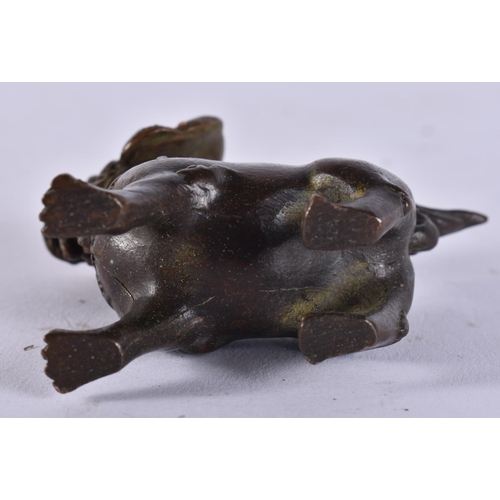 2416 - A JAPANESE BRONZE BEAST CENSER. 122 grams. 5.25 cm x 7 cm.