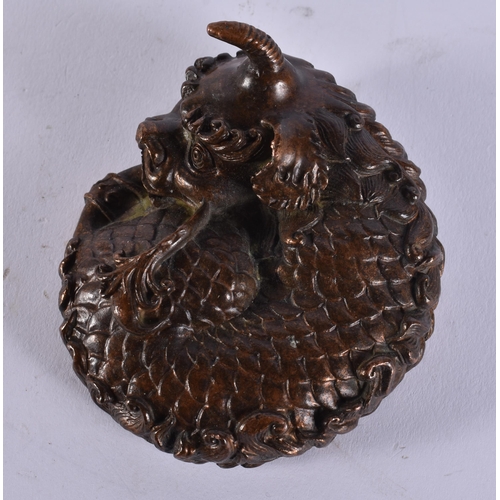 2429 - A JAPANESE BRONZE BEAST. 550 grams. 8.25 cm x 7.5 cm.