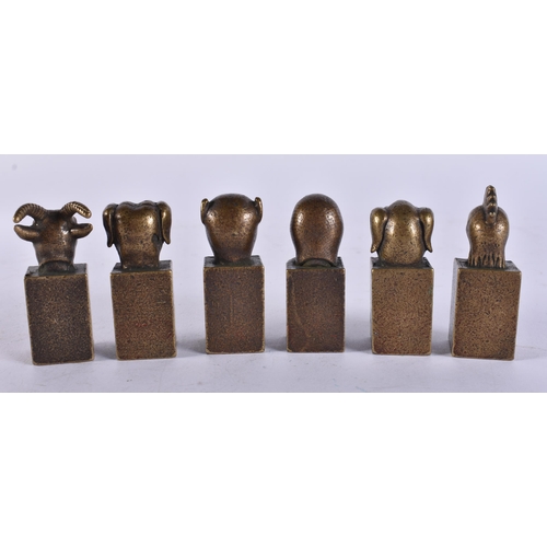 2438 - CHINESE BRONZE SEALS. 709 grams. 5 cm x 3.25 cm. (qty)