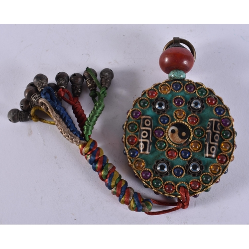 2447 - A TIBETAN NECKLACE. 232 grams. 32 cm long.