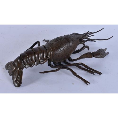 2534 - A JAPANESE BRONZE ARTICULATED CRAYFISH. 798 grams. 26 cm x 14 cm.