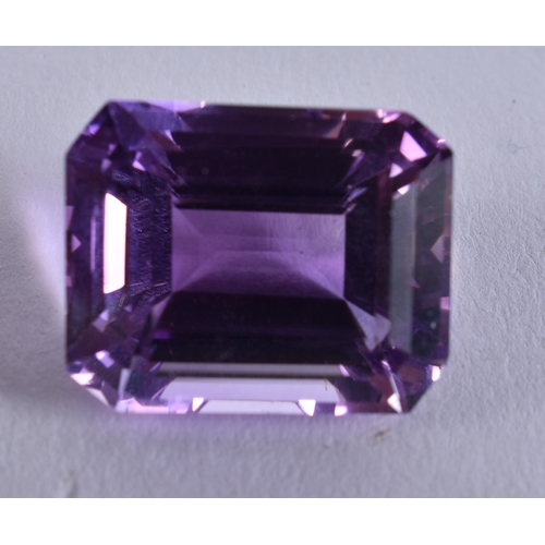 2580 - AN AMETHYST STONE. 6 grams. 2 cm x 1.5 cm.