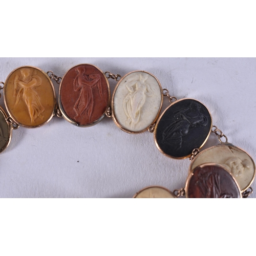 2586 - AN ANTIQUE GOLD GRAND TOUR LAVA STONE CAMEO BRACELET. 10.5 grams. 17 cm long.