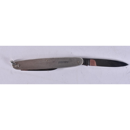 2611 - A SILVER PEN KNIFE. 16.5 cm extended. WE ARE UNABLE TO OFFER IN HOUSE SHIPPING ON THIS LOT