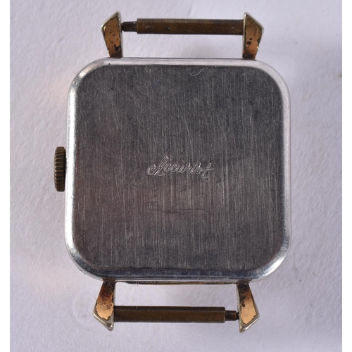 2625 - AN ACCURIST WRISTWATCH. Running. 2.75 cm wide.