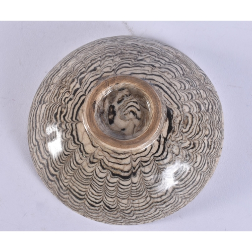 2666 - A CHINESE MARBLEISED POTTERY BOWL. 12.5 cm wide.