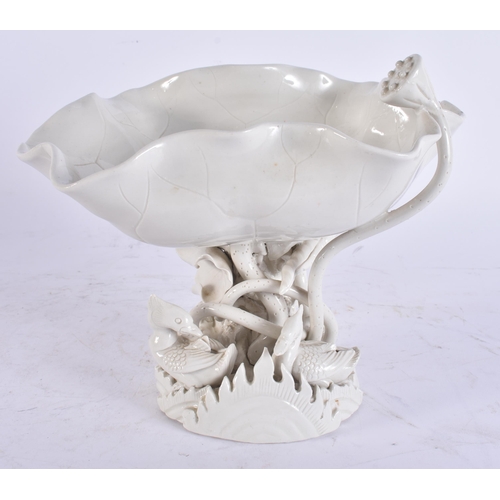 2695 - AN EARLY 20TH CENTURY CHINESE BLANC DE CHINE PORCELAIN BOWL. 21 cm x 16 cm.