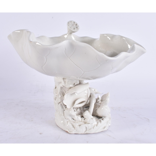 2695 - AN EARLY 20TH CENTURY CHINESE BLANC DE CHINE PORCELAIN BOWL. 21 cm x 16 cm.