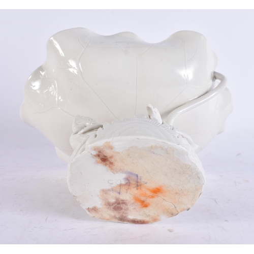 2695 - AN EARLY 20TH CENTURY CHINESE BLANC DE CHINE PORCELAIN BOWL. 21 cm x 16 cm.