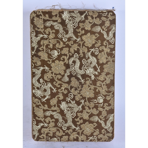 2702 - A CHINESE BOOK OF CATS. Each page open 34 cm x 28 cm.