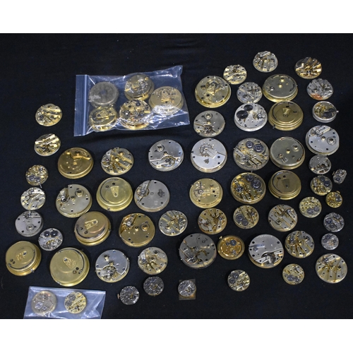 3078 - A collection of pocket watch faces and workings (Qty)