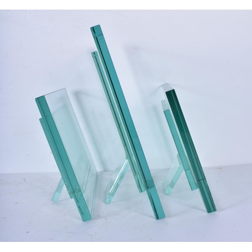 3139 - A miscellaneous collection of Murano Yalos casa plates, glass picture frames and ceramics  etc 28cm ... 