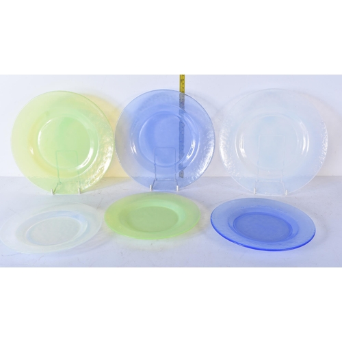 3139 - A miscellaneous collection of Murano Yalos casa plates, glass picture frames and ceramics  etc 28cm ... 