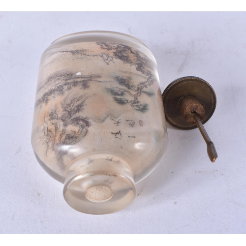 3175 - A Chinese glass reverse painted snuff bottle 8.5cm