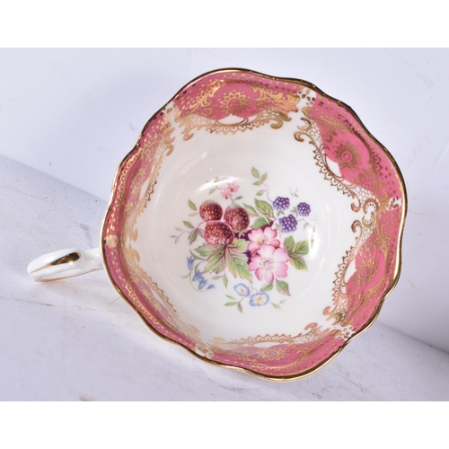 3202 - A collection of Paragon tea cups and saucers 6.5 x 13.5cm (6)