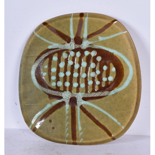 3203 - A collection of studio pottery items 32 x 28.5cm (10)