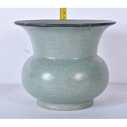 3224 - A Chinese porcelain Ru Ware vessel 13 x 16cm