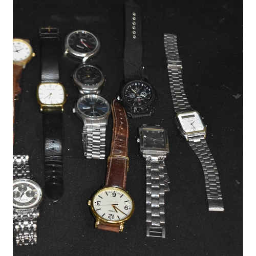 3238 - A collection of wristwatches.  Not working (25)