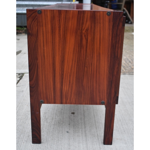 3257 - A Faarup Mobelfabrik sideboard designed by Kofod Larsen 73 x 183 x 47 cm