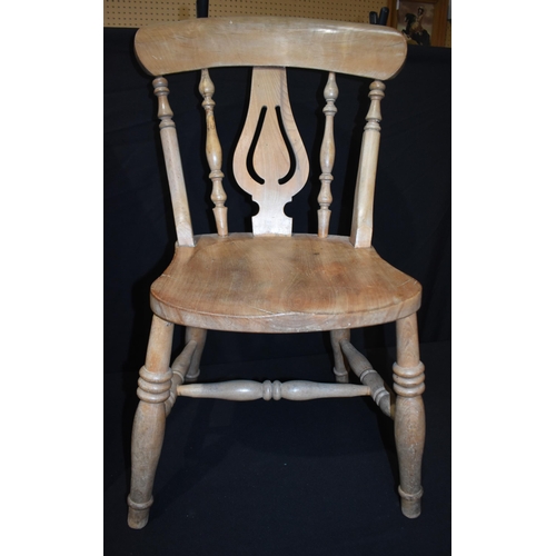 3321 - A vintage Pine one drawer table together with a Pine bookcase/shelf unit and a chair; table 74 x 85 ... 