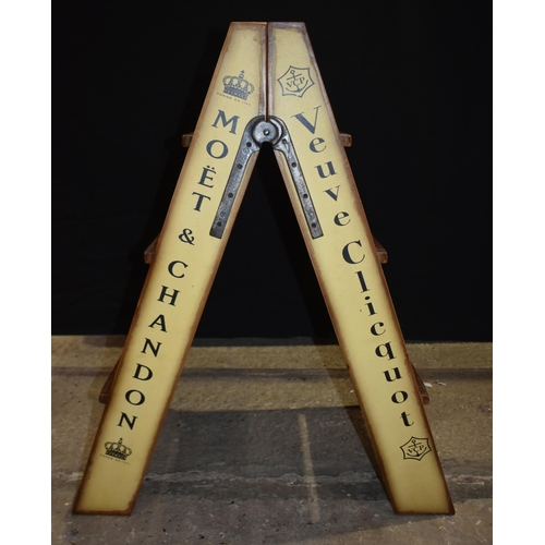 3325 - A champagne branded wooden ladder 80cm