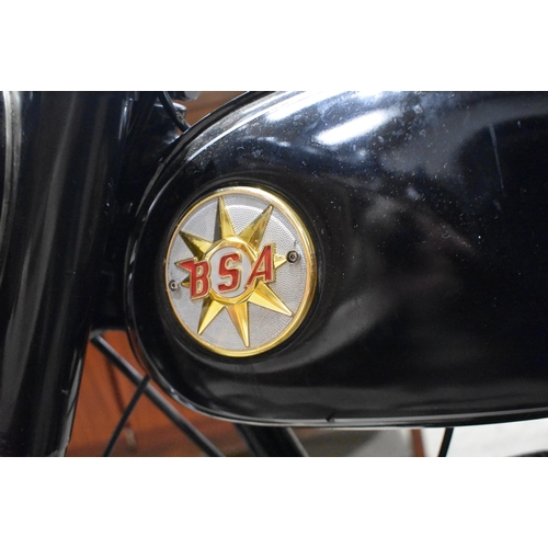 3384 - A vintage BSA Bantam 175CC motorcycle.