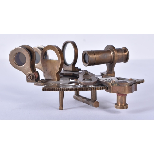 3390 - A small desk top cased Sextant 7 x 11.5cm