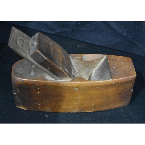 3404 - A collection of antique/vintage wooden Planes, John Mosley & Son, Stothert etc 22 x 24cm (4)