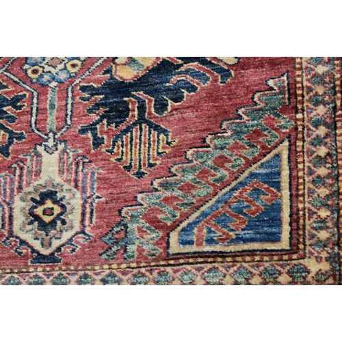 3412 - A Kazak rug 173 x 125cm